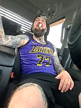 Snapshot of Beardedtattood chatting on March 2026 01:33:01 PM Beardedtattood online show from March 2026 01:33:01 PM