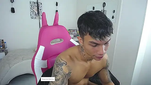 Snapshot of Leonard_Price chatting on March 2026 02:59:02 AM Leonard Price online show from March 2026 02:59:02 AM