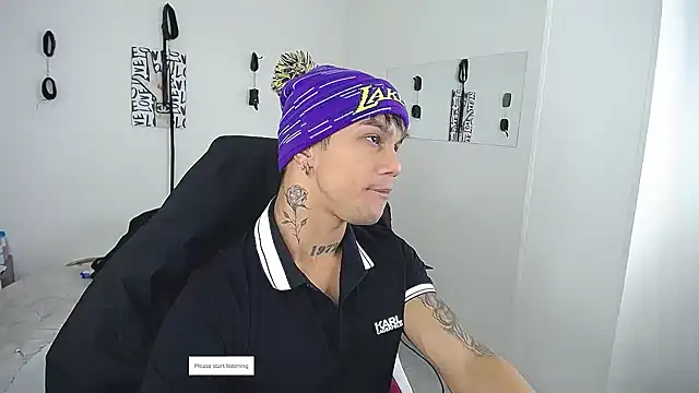 Snapshot of Leonard_Price chatting on March 2026 03:33:02 AM Leonard Price online show from March 2026 03:33:02 AM