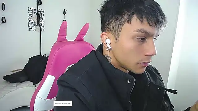 Snapshot of Leonard_Price chatting on March 2026 08:19:01 AM Leonard Price online show from March 2026 08:19:01 AM