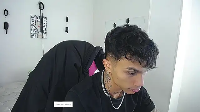 Snapshot of Leonard_Price chatting on April 2026 03:49:02 AM Leonard Price online show from April 2026 03:49:02 AM