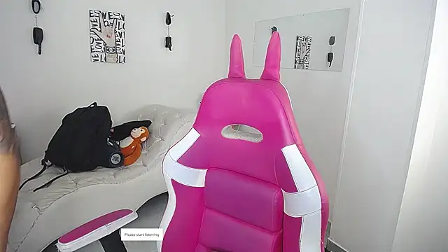 Snapshot of Leonard_Price chatting on April 2026 03:09:01 AM Leonard Price online show from April 2026 03:09:01 AM