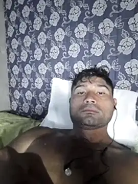 Snapshot of Diogo100 chatting on April 2026 07:28:01 AM Diogo100 online show from April 2026 07:28:01 AM