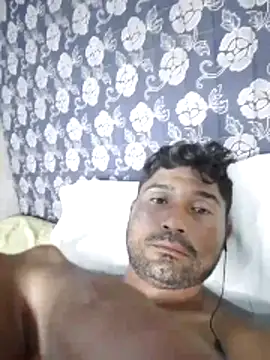 Snapshot of Diogo100 chatting on April 2026 09:09:02 PM Diogo100 online show from April 2026 09:09:02 PM