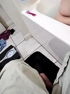 Snapshot of esadmisfit1 chatting on February 2025 03:54:01 AM esadmisfit1 online show from February 2025 03:54:01 AM