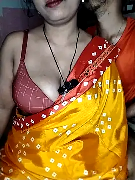 Snapshot of Indian_Lust_Couple chatting on April 2026 01:23:02 AM Indian Lust Couple online show from April 2026 01:23:02 AM