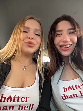 Snapshot of mur_girl chatting on March 2026 09:47:02 AM mur girl online show from March 2026 09:47:02 AM