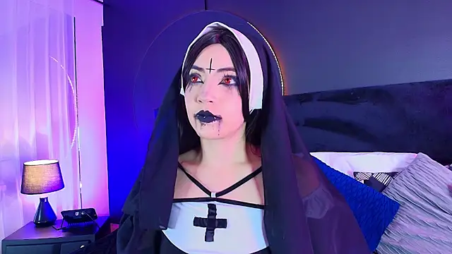 Aylen darkmoor online show from April 2026 07:45:01 PM