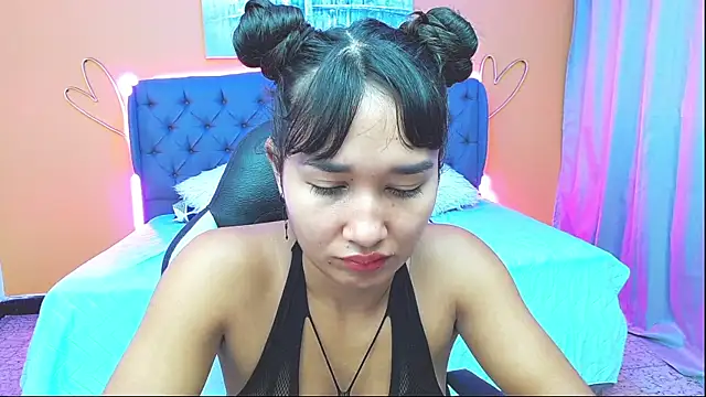 aliceroma online show from March 2025 05:02:02 PM