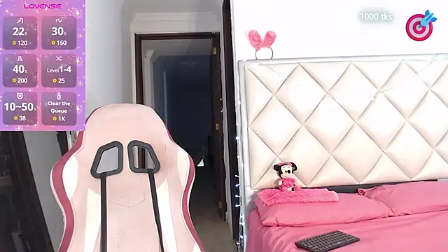 Snapshot of DannaDooll99 chatting on February 2025 11:20:01 AM DannaDooll99 online show from February 2025 11:20:01 AM