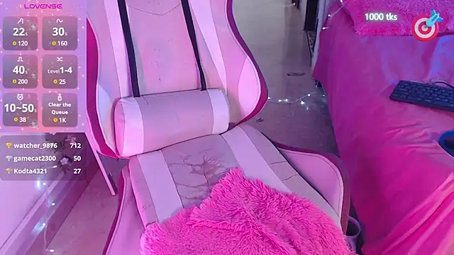 Snapshot of DannaDooll99 chatting on March 2025 02:32:01 PM DannaDooll99 online show from March 2025 02:32:01 PM