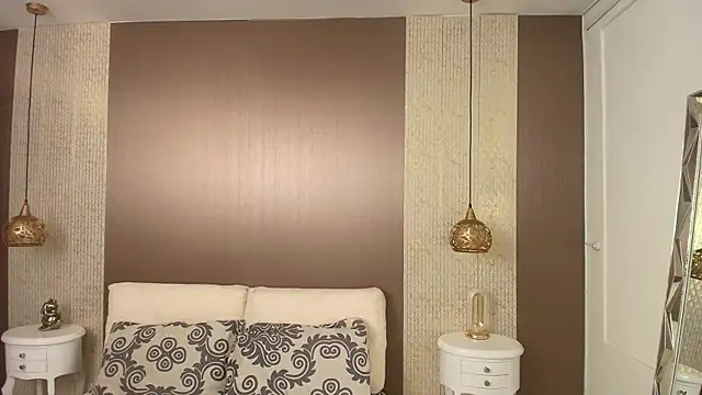 Snapshot of DannaDooll99 chatting on November 2025 11:21:01 AM DannaDooll99 online show from November 2025 11:21:01 AM