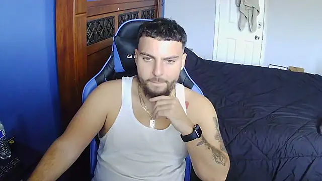 Snapshot of MasterKvn chatting on February 2025 06:15:02 PM MasterKvn online show from February 2025 06:15:02 PM