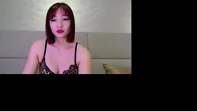 Snapshot of MiaRie chatting on November 2025 04:23:02 AM MiaRie online show from November 2025 04:23:02 AM