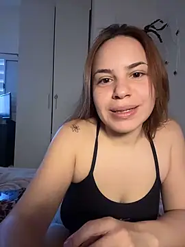 AgnesCampp online show from November 2025 07:25:01 PM