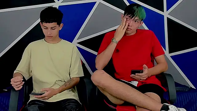 Snapshot of migueyalejo_teens chatting on February 2025 12:07:01 AM migueyalejo teens online show from February 2025 12:07:01 AM