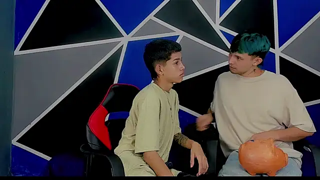 Snapshot of migueyalejo_teens chatting on February 2025 02:17:02 AM migueyalejo teens online show from February 2025 02:17:02 AM