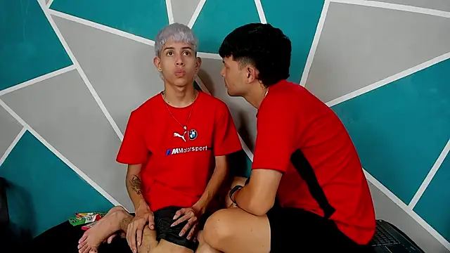 Snapshot of migueyalejo_teens chatting on October 2025 03:31:02 AM migueyalejo teens online show from October 2025 03:31:02 AM