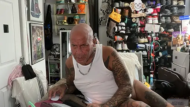 joeytatts66 online show from February 2026 02:56:01 AM