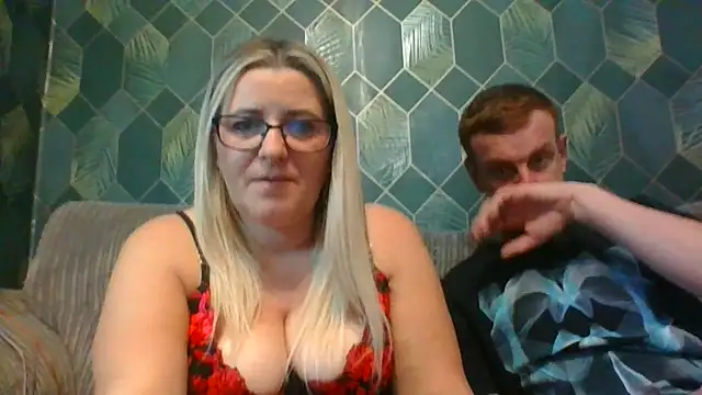 SweetXCandyX online show from November 2025 07:40:02 PM