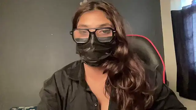 Snapshot of callmeshreya chatting on April 2026 08:43:01 AM callmeshreya online show from April 2026 08:43:01 AM