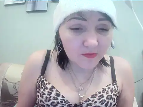 ClaireSunset online show from December 2024 06:01:02 PM