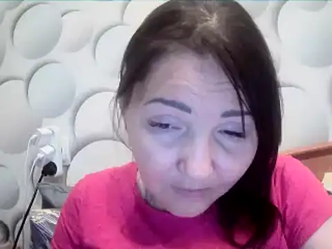 ClaireSunset online show from April 2026 06:05:02 PM