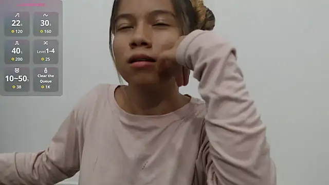 Naomi991 online show from October 2025 10:01:01 PM