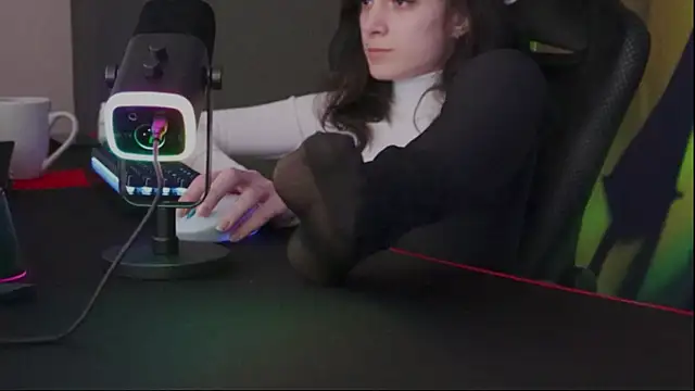 Kathleen Meow online show from December 2024 09:07:02 AM