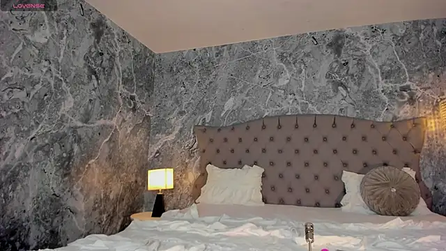 Snapshot of Belliinda_21 chatting on November 2025 07:04:02 PM Belliinda 21 online show from November 2025 07:04:02 PM