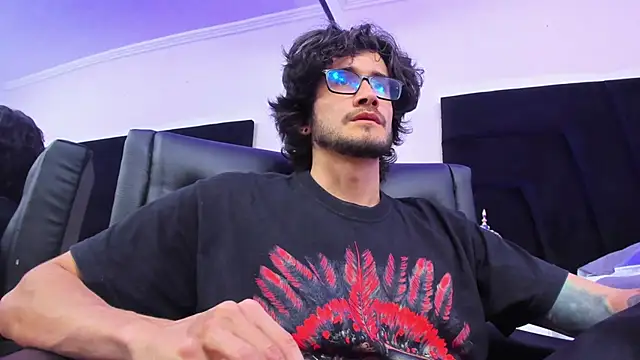 Loggan donnelly online show from January 2025 08:14:01 PM