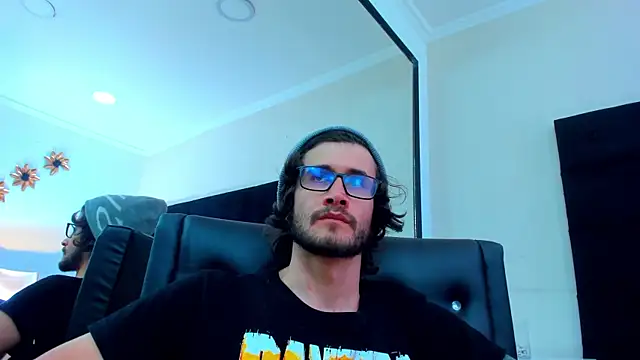 Loggan donnelly online show from February 2025 12:41:01 AM