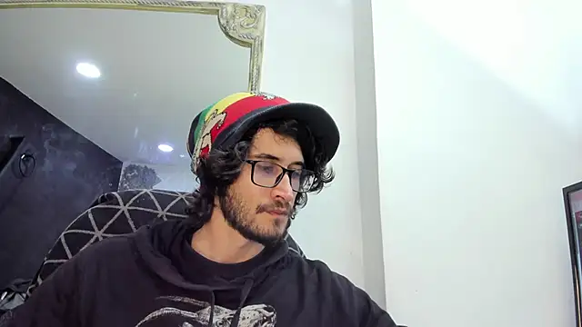 Loggan donnelly online show from March 2025 08:08:01 PM