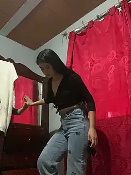 Snapshot of Naty_G chatting on March 2025 10:53:02 PM Naty G online show from March 2025 10:53:02 PM