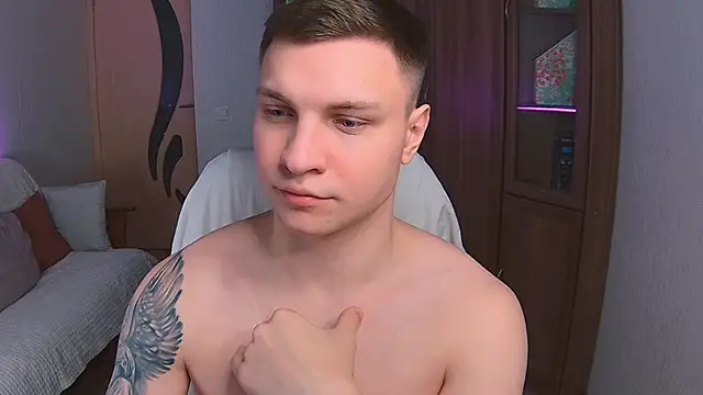 handsome guy01 online show from March 2025 04:24:02 AM