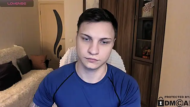 handsome guy01 online show from November 2025 06:06:02 PM