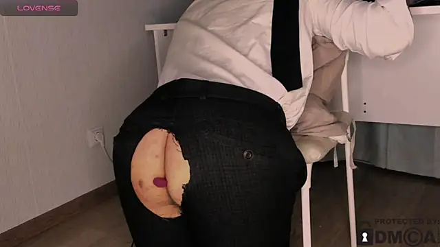 handsome guy01 online show from December 2025 10:37:01 PM