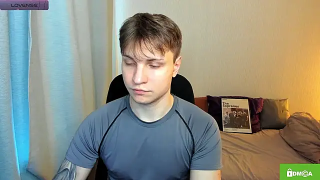 handsome guy01 online show from February 2026 12:31:01 PM