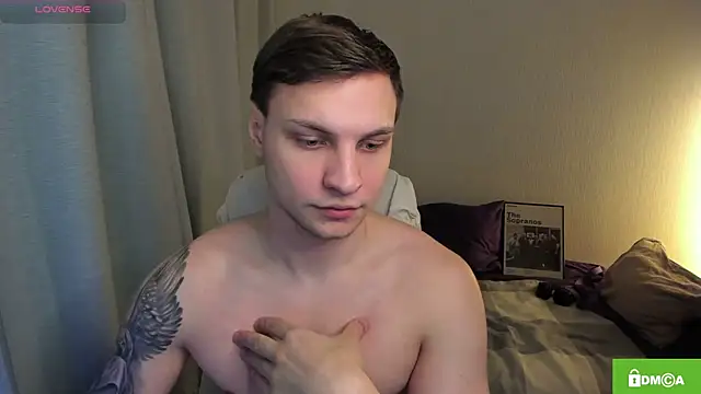 handsome guy01 online show from April 2026 10:31:02 PM