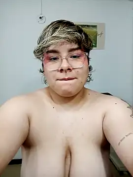 amalia love online show from March 2025 11:49:02 AM