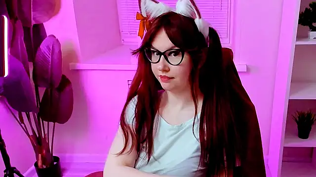 Snapshot of CarolGiggly chatting on March 2026 12:05:02 PM CarolGiggly online show from March 2026 12:05:02 PM