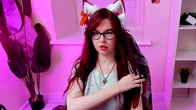 Snapshot of CarolGiggly chatting on April 2026 10:57:02 AM CarolGiggly online show from April 2026 10:57:02 AM