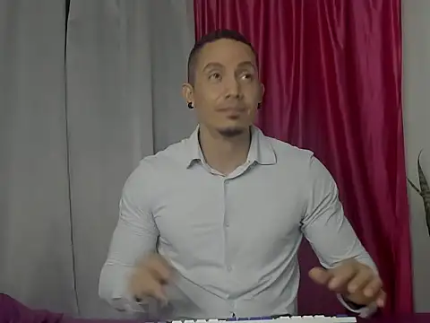 Snapshot of Alex_motta chatting on January 2025 07:09:01 AM Alex motta online show from January 2025 07:09:01 AM