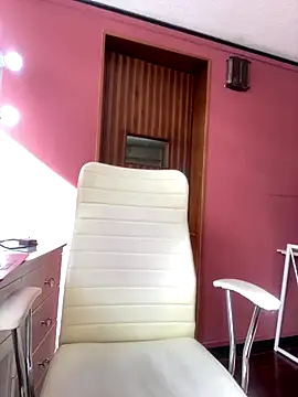 Praga Pink online show from November 2025 01:11:01 PM