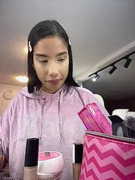 Praga Pink online show from June 2026 06:12:02 AM