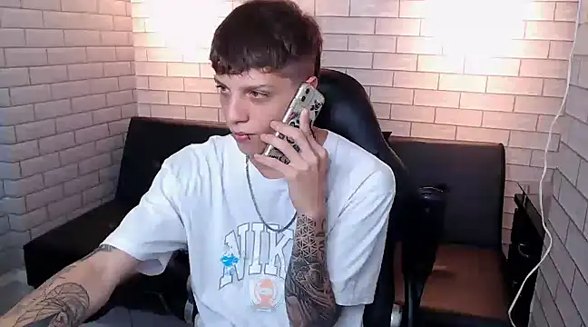 Snapshot of Adam_hard_ chatting on January 2025 08:22:02 PM Adam hard  online show from January 2025 08:22:02 PM