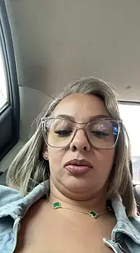 Snapshot of Aligoldbottom chatting on December 2024 05:16:01 PM Aligoldbottom online show from December 2024 05:16:01 PM