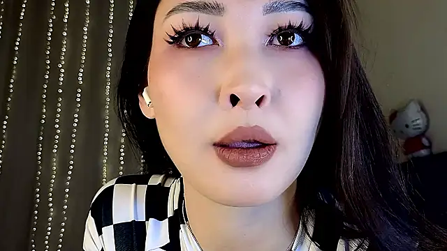 Snapshot of honey_yani chatting on March 2026 12:38:02 AM honey yani online show from March 2026 12:38:02 AM