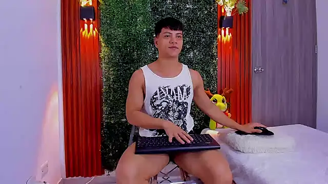 Valentino  X online show from September 2025 11:23:02 AM