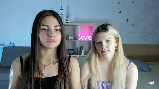 Snapshot of ShySonya chatting on December 2024 01:43:02 PM ShySonya online show from December 2024 01:43:02 PM